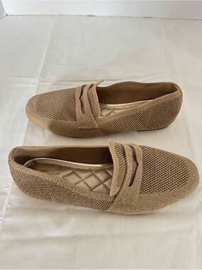 La Strada women's loafers gold knit square toe shoes Size 7.5